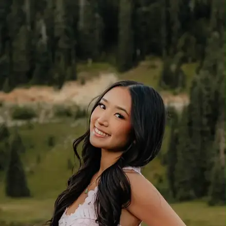 Judy Huynh, Front Desk at Elevated Image Clinic